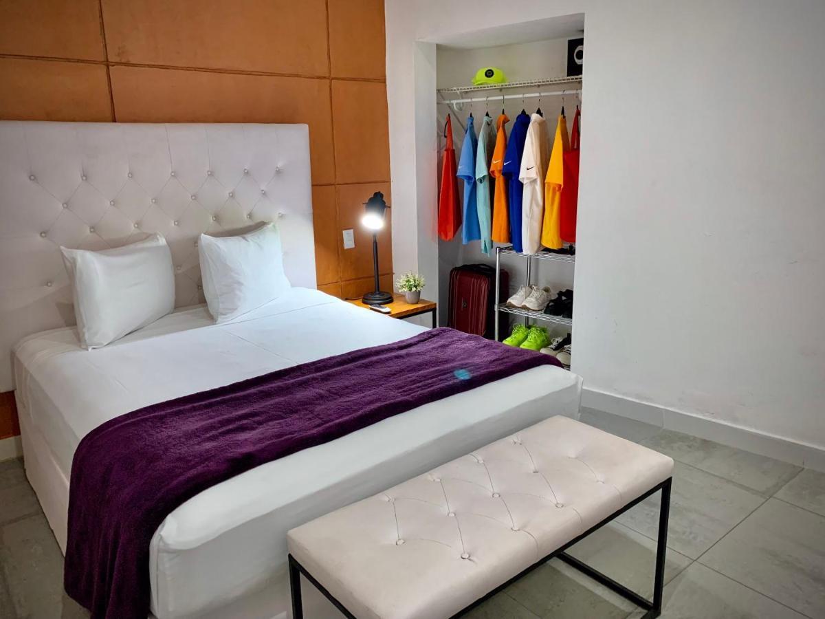 Pilitas Apartments Vallarta Пуэрто-Вальярта Экстерьер фото